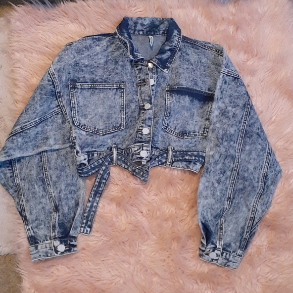 Jackets & Blazers - Denim Crop Jacket